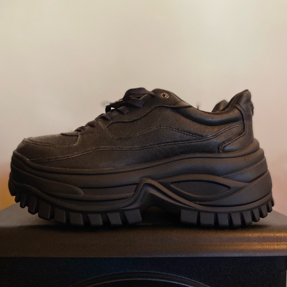 Bersha Chunky Black Platform Sneakers